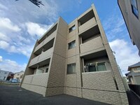 プラム・フィールズ