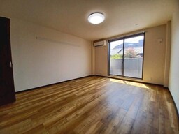 同型別物件写真です