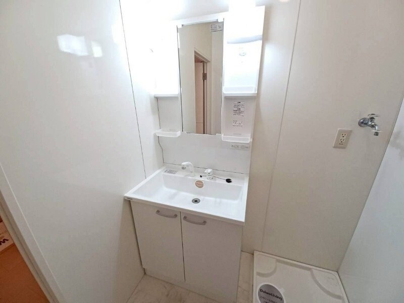  リビングタウン阿倉川　B