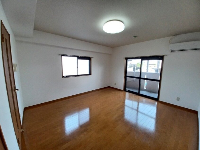  ランドマーク西町