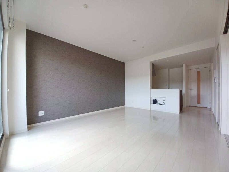  LaLa COURT SHIRASUKA