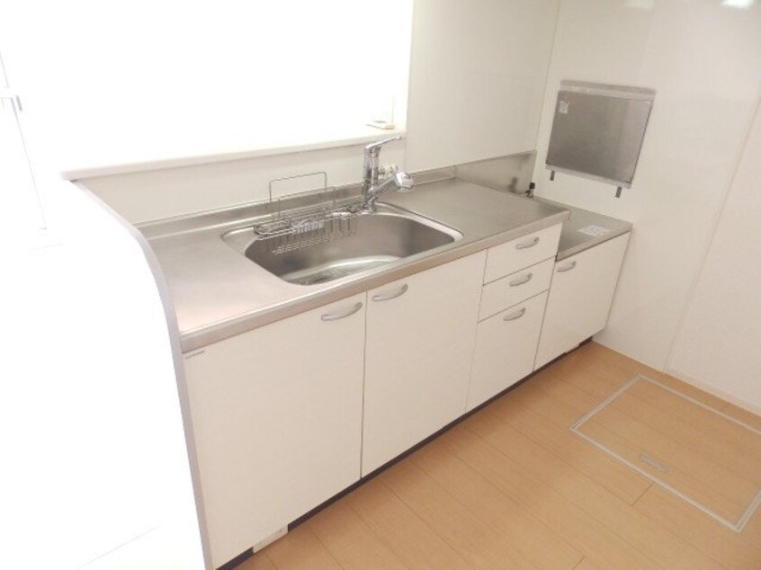 同型反転タイプ画像 リビングタウン阿倉川　Ｉ