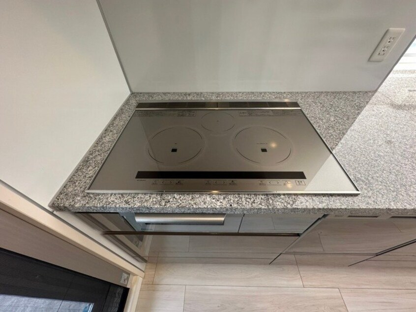 別部屋同型タイプです。 プレミスト四日市駅前