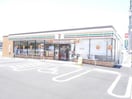 セブンイレブン四日市中央緑地前店(コンビニ)まで724m エントピアダテ
