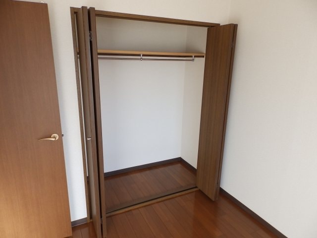  プラムスクエア