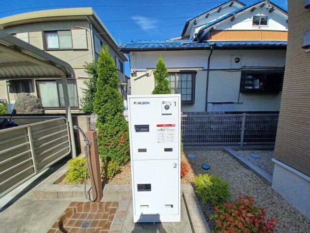  コリーヌ日永西　B