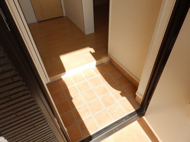  コリーヌ日永西　B