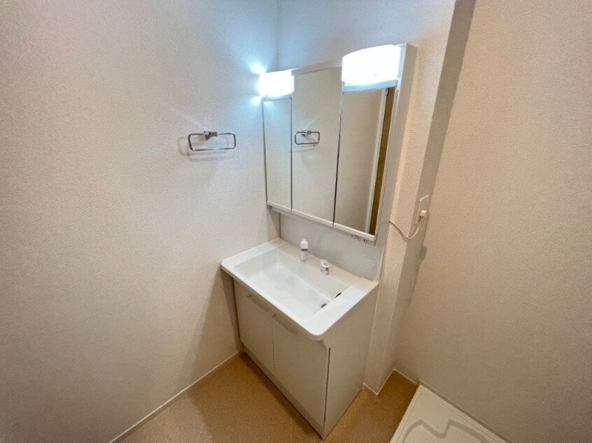 同タイプの部屋写真です ブラウベルク塩浜Ⅰ