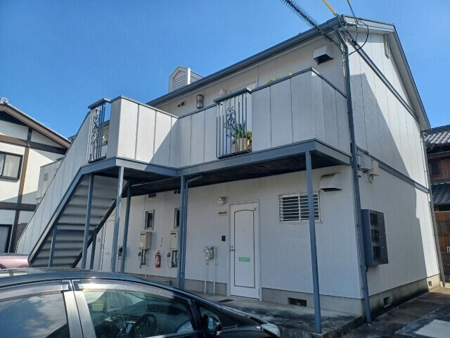  じゅねすしろやま　Ｂ棟