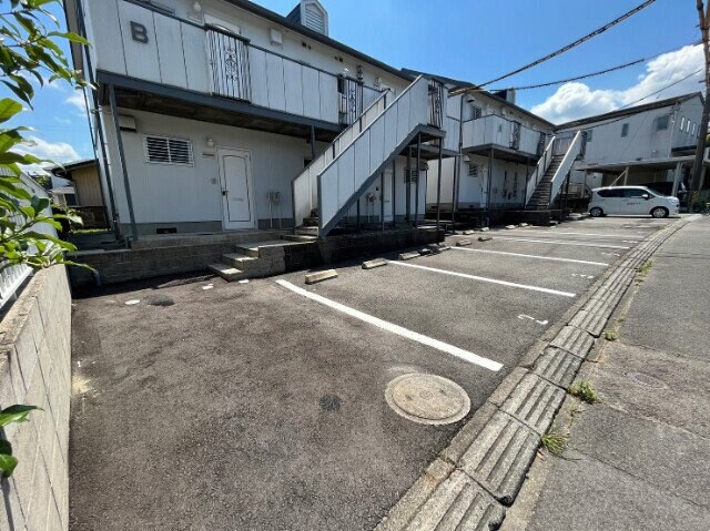  じゅねすしろやま　Ｂ棟