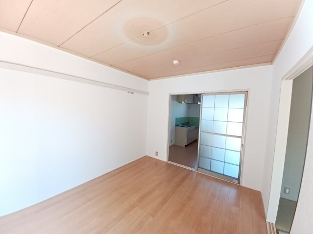 同棟同タイプ別部屋の写真です じゅねすしろやま　Ｂ棟