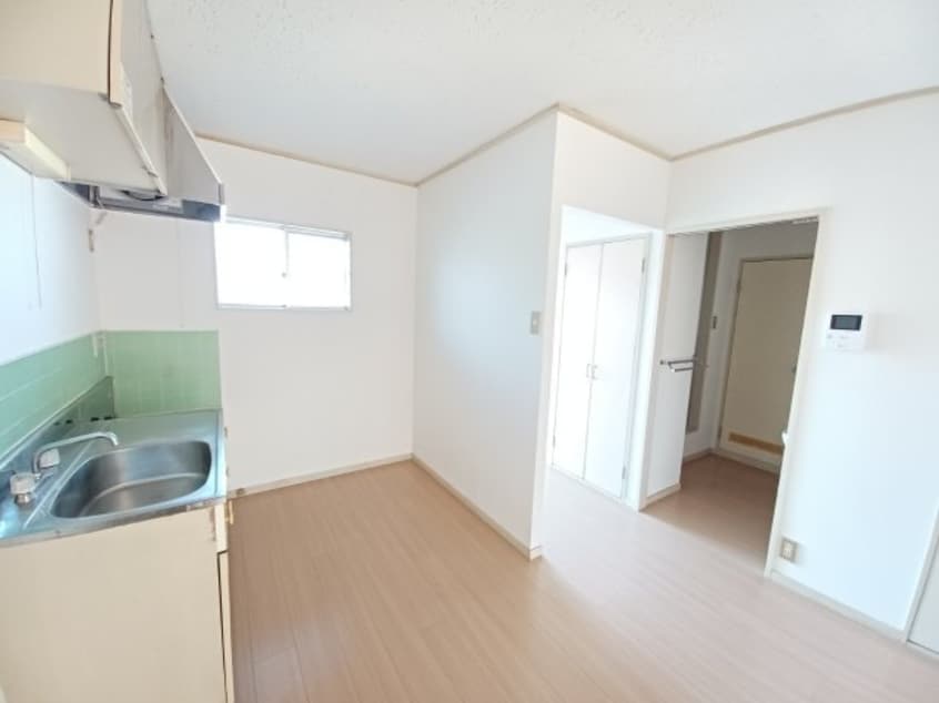 同棟同タイプ別部屋の写真です じゅねすしろやま　Ｂ棟