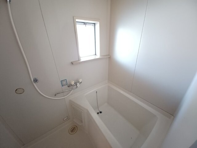同棟同タイプ別部屋の写真です じゅねすしろやま　Ｂ棟