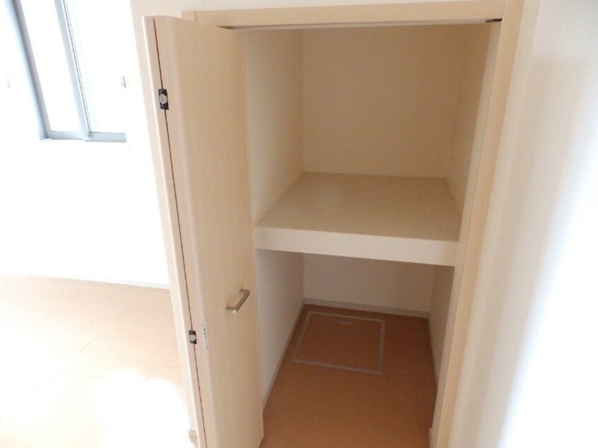  シュエット・エムＢ