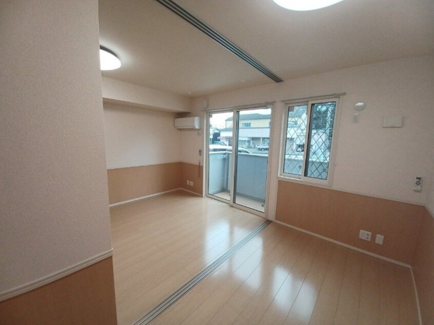 同型反転参考写真 エルグランデ