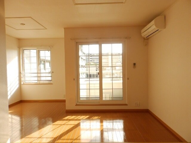 同型反転参考写真です。 フロントリバー・サンⅢ