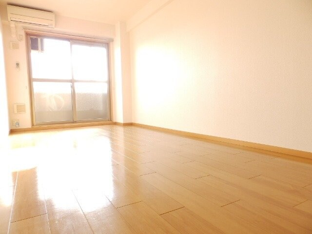  エーデル・モーデ