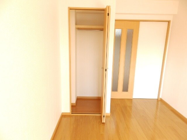  エーデル・モーデ