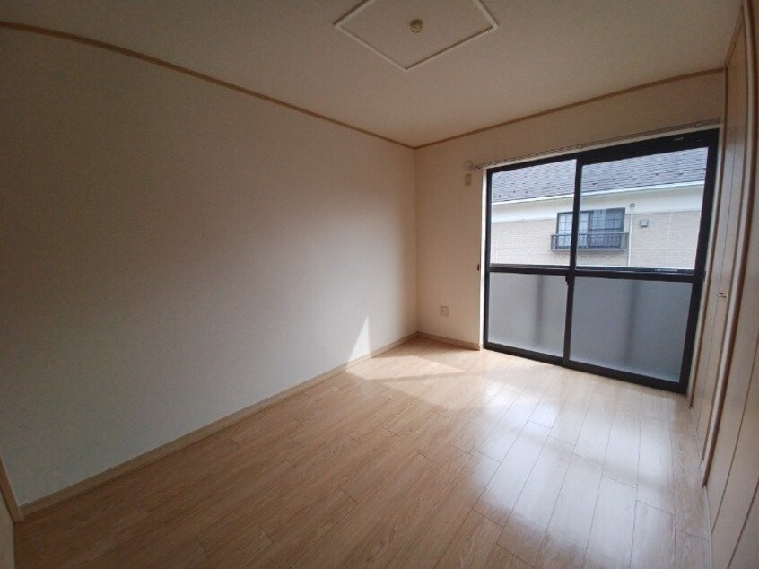 同型参考写真 プラッサムコート日永　C棟