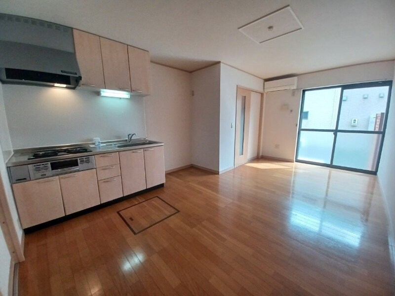 同型参考写真 プラッサムコート日永　C棟