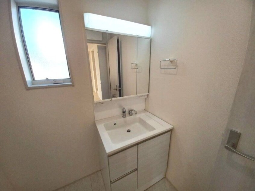  マイホームネクスト長太旭町二丁目　4号棟