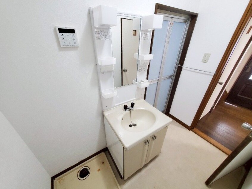  四日市市城西町貸家