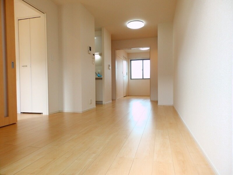 同型参考写真です。 エタニティフィールドＢ