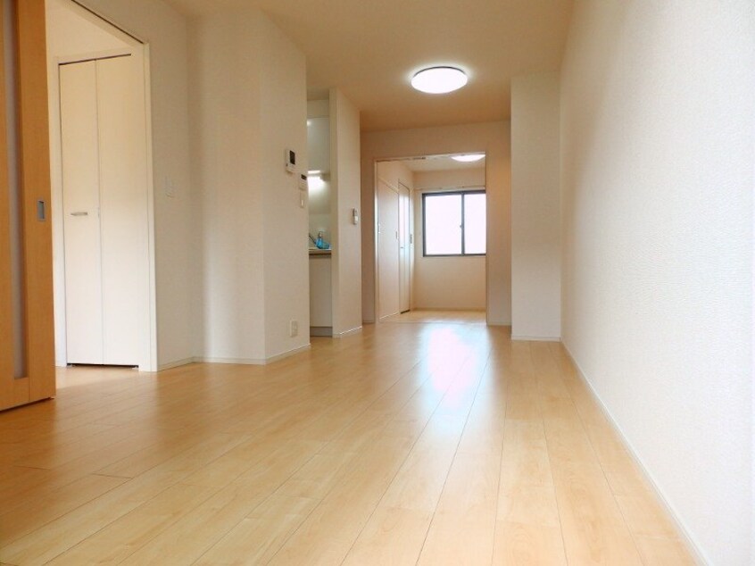 同型参考写真です。 エタニティフィールドＢ