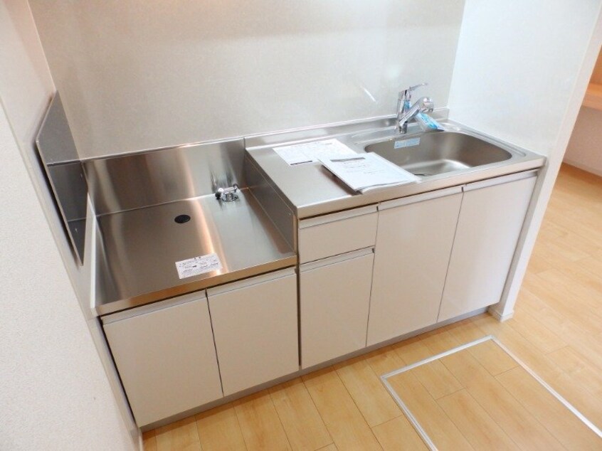 同型参考写真です。 エタニティフィールドＢ