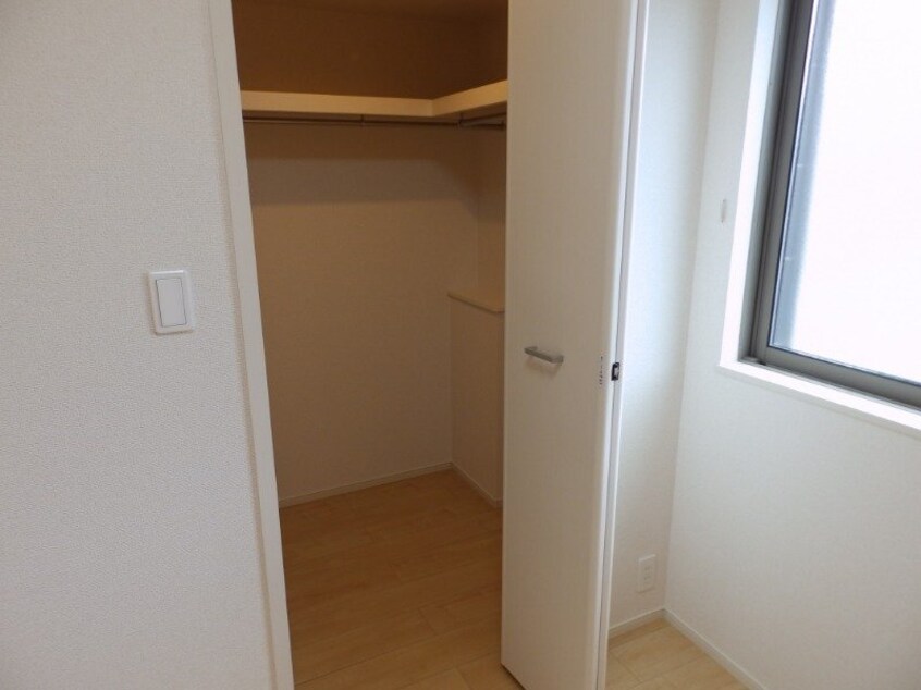 同型参考写真です。 エタニティフィールドＢ