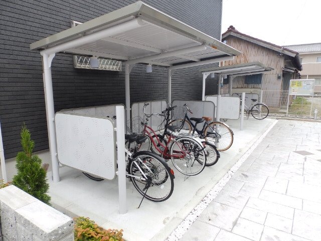  スクエア日永西Ⅱ