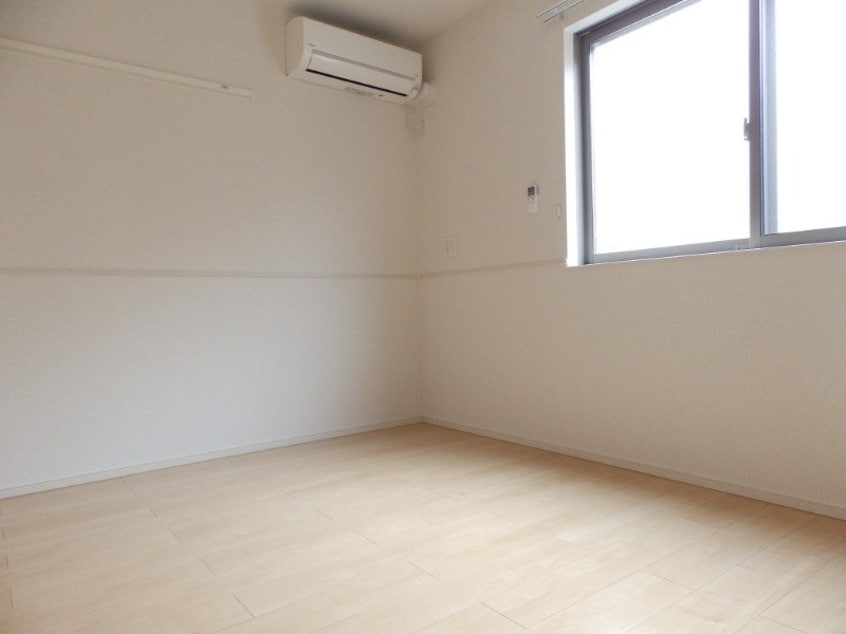  スクエア日永西Ⅱ