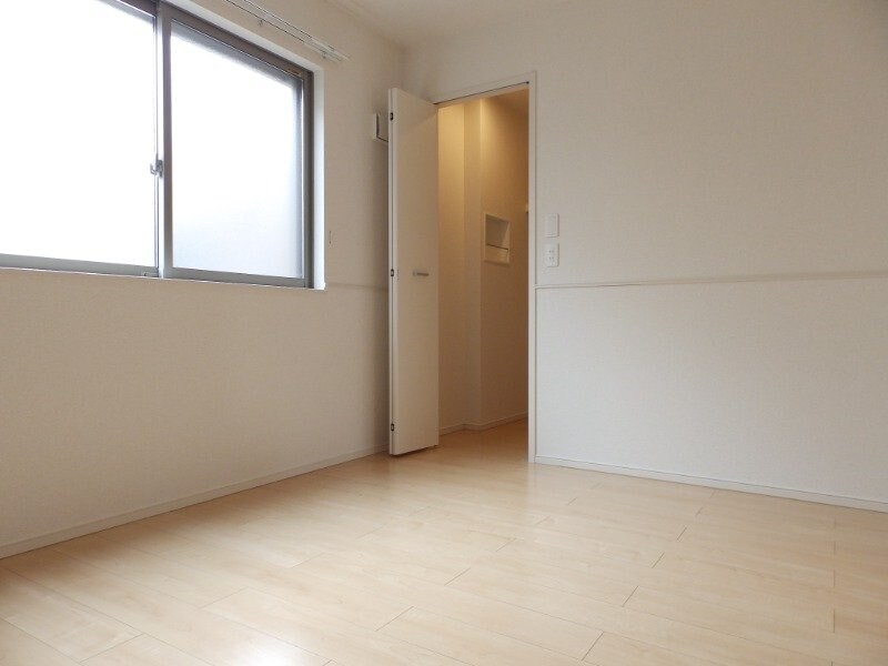  スクエア日永西Ⅱ