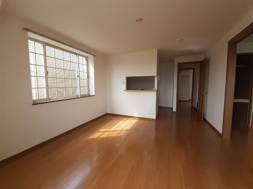 同物件別室反転タイプ画像 オーブリー釆女