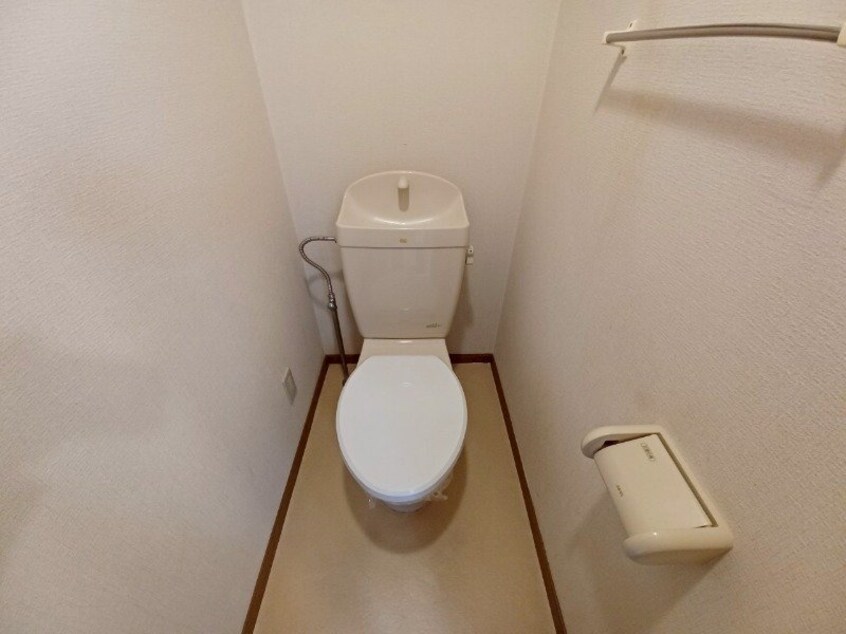 別部屋同型反転タイプです。 ファミールウツベ　Ⅲ