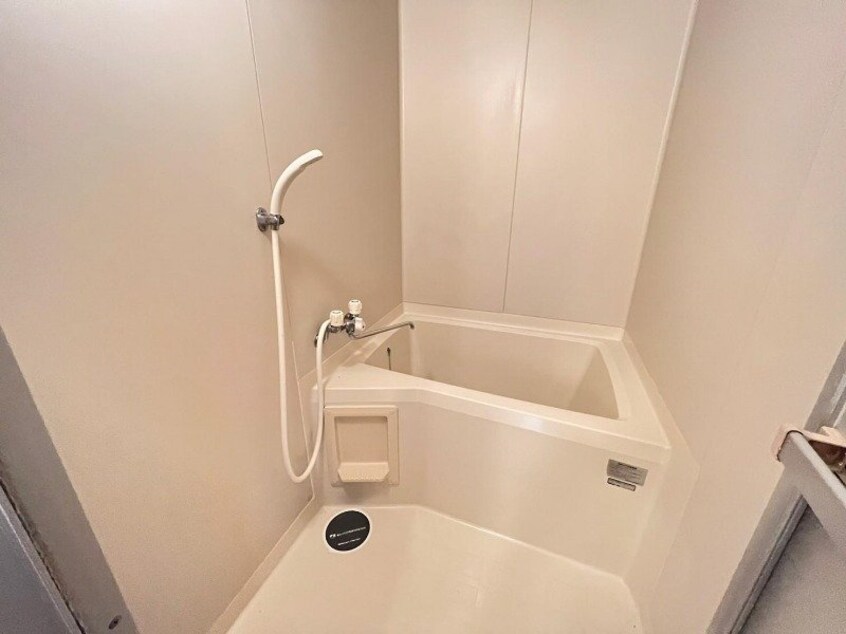  リバーサイド日永