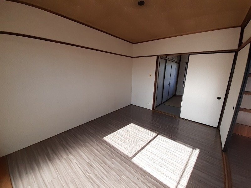  公団笹川団地102棟　402