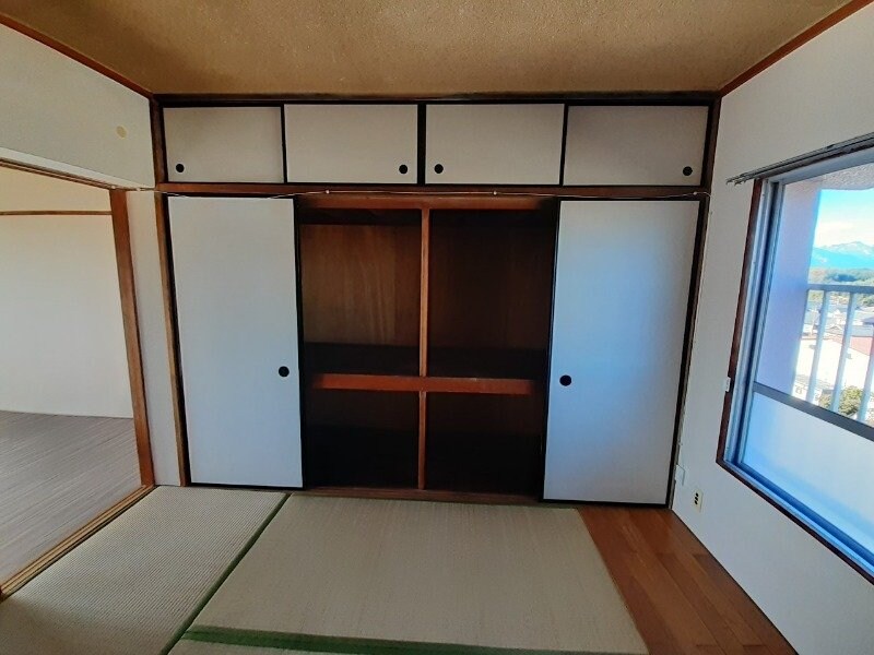  公団笹川団地102棟　402