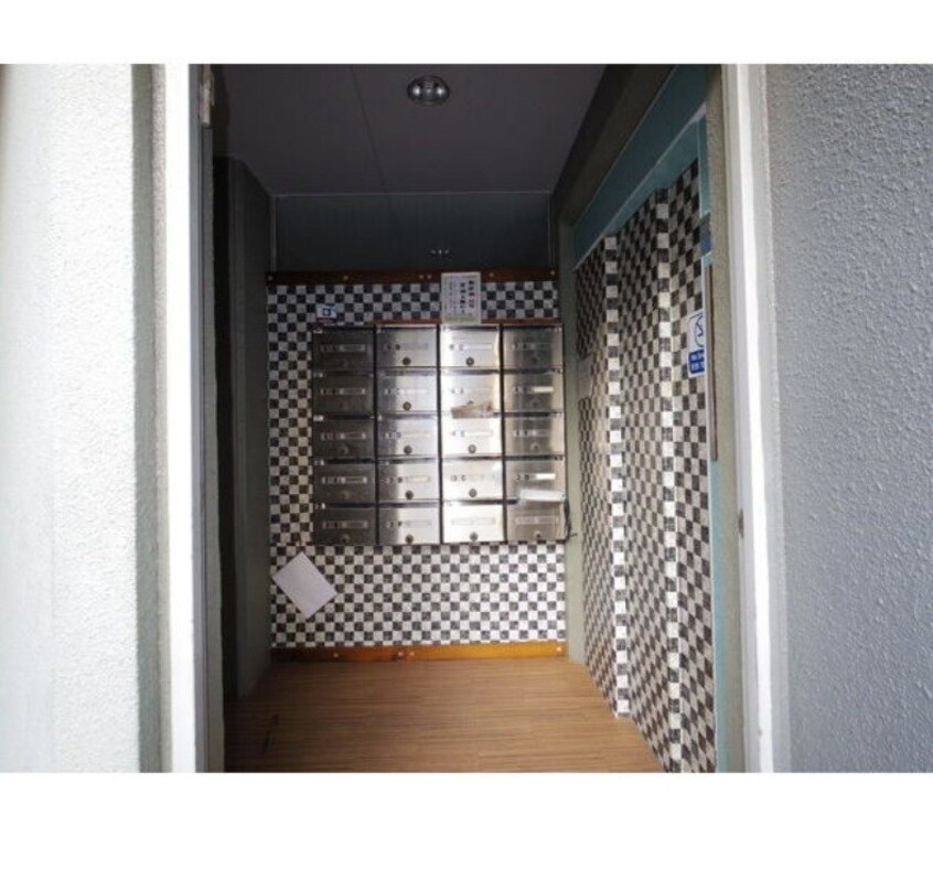  イロハビルディング