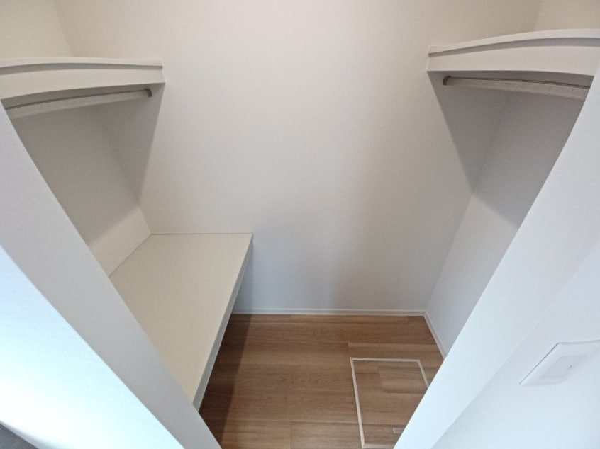 同型別部屋写真 パークハイムトマリ Ｂ