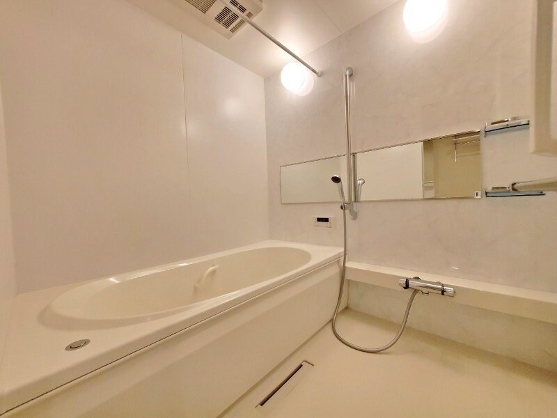  ヴィラ　ルーエ