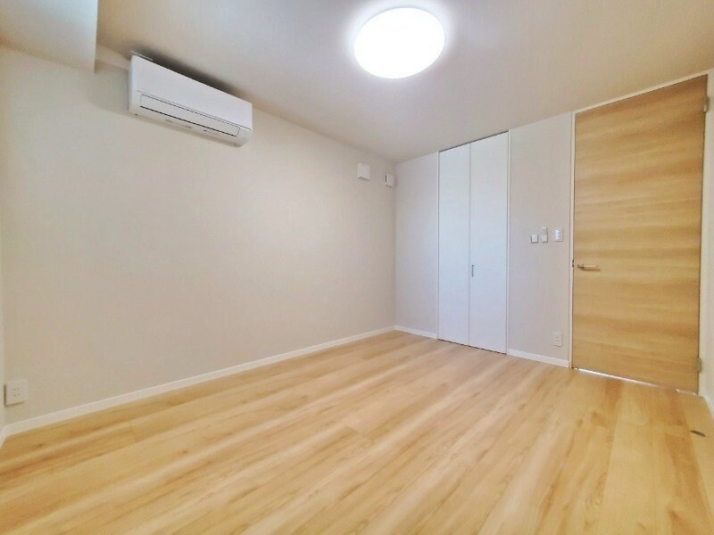  ヴィラ　ルーエ