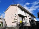 メゾンヤマナカ E棟の外観