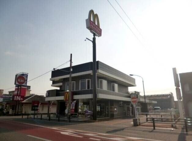 マクドナルド1号線四日市店(その他飲食（ファミレスなど）)まで2355m ラメール海山道