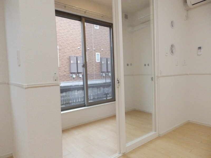 反転タイプ参考写真 ラウレア　Ｂ