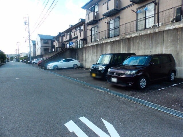  サニーコート　D棟