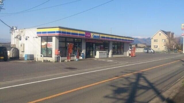 ミニストップ石薬師店(コンビニ)まで1740m セ・シ・ボン