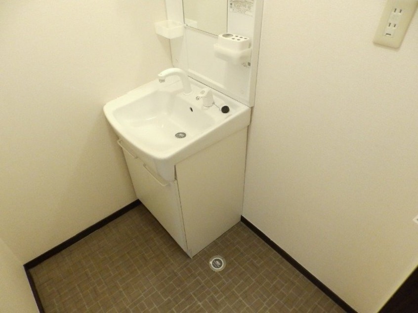  笹川ロッジ　A棟