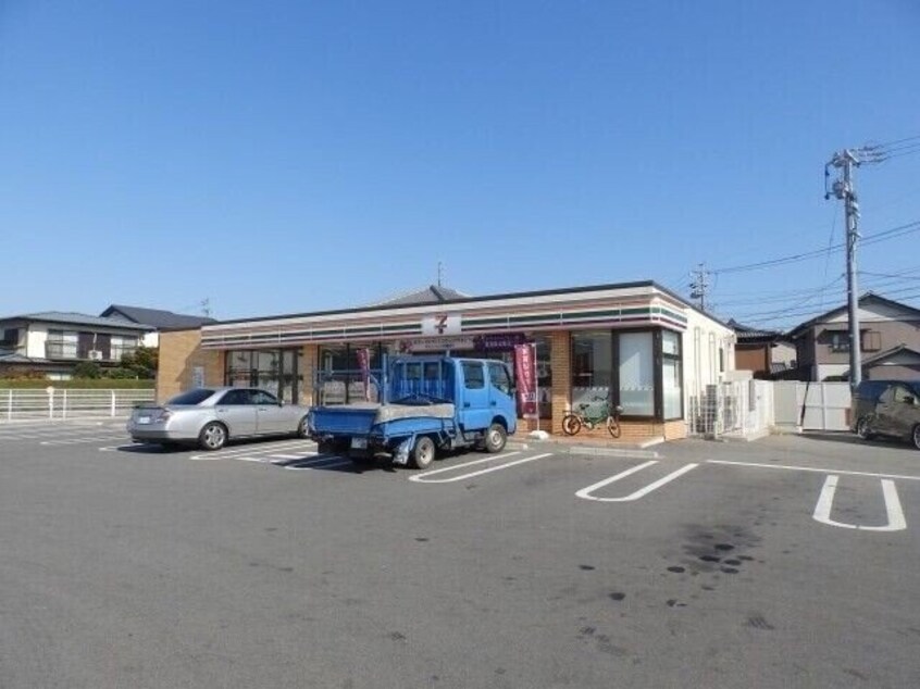 セブンイレブン鈴鹿長太旭町5丁目店(コンビニ)まで1055m ルミエール栄