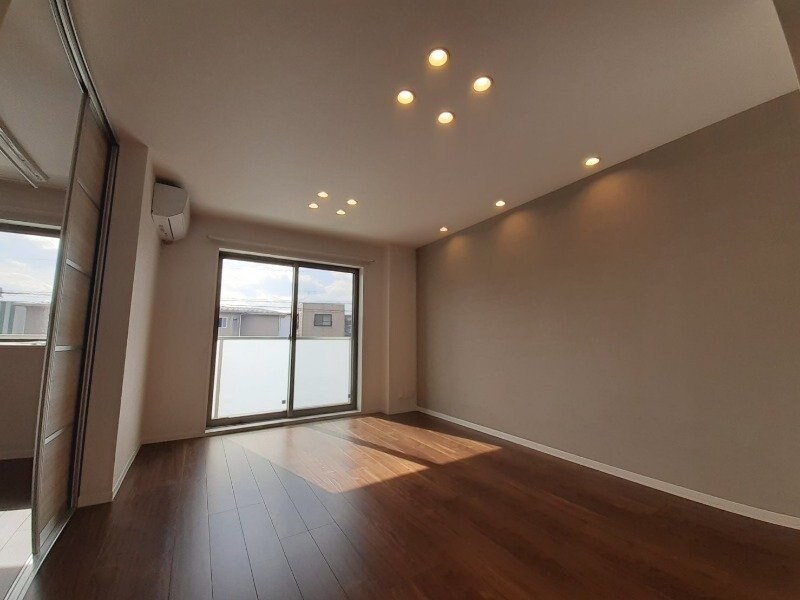  シャーメゾンステージ殿町